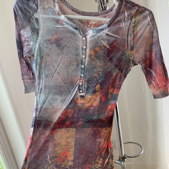 Rock It Tee - Picture 9 of 9